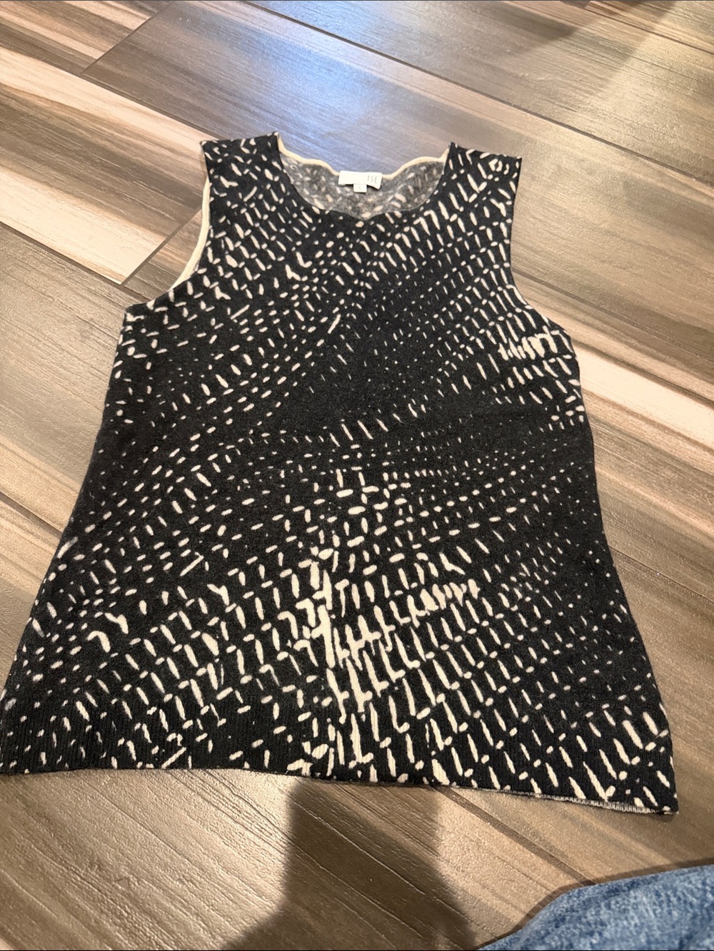 TSE Black and White Patterned Sleeveless Camisole